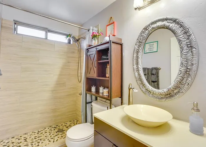 Cozy Getaway W/ Hot Tub: 4 Mi To Casino *