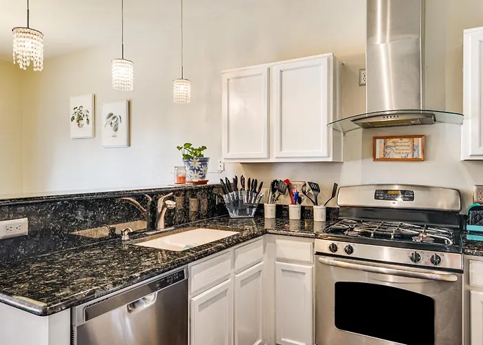 Cozy Getaway W/ Hot Tub: 4 Mi To Casino * Tucson