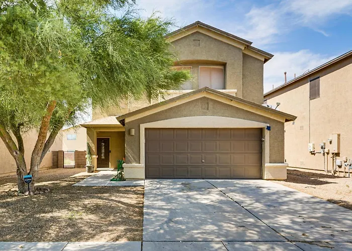 Holiday home Cozy Getaway W/ Hot Tub: 4 Mi To Casino