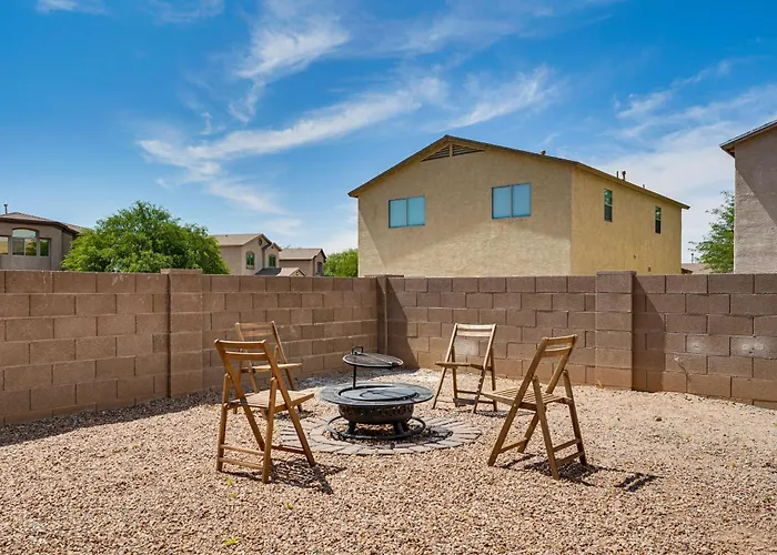 Holiday home Cozy Getaway W/ Hot Tub: 4 Mi To Casino *